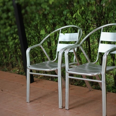remove paint from aluminium garden furniture