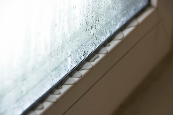 stop condensation under garden furniture covers