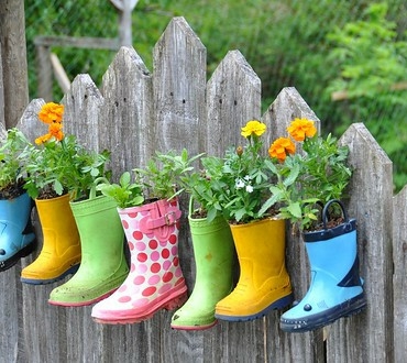 Hanging Rain Boots Planters