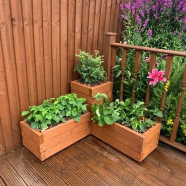 corner box planter