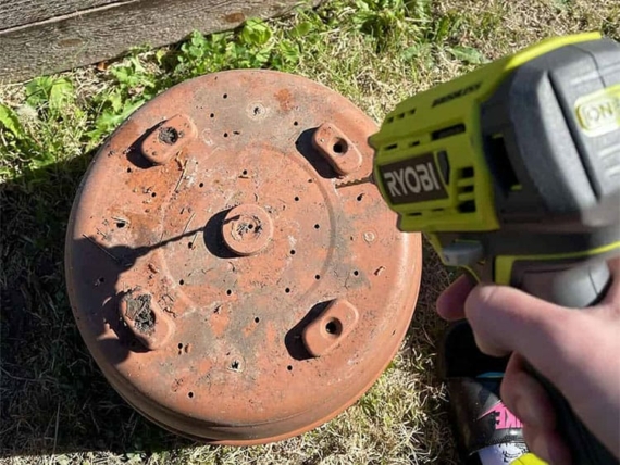 how to drill drainage holes in a pot