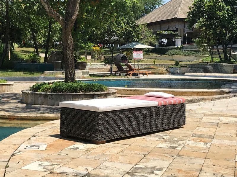 midnight montana sunlounger